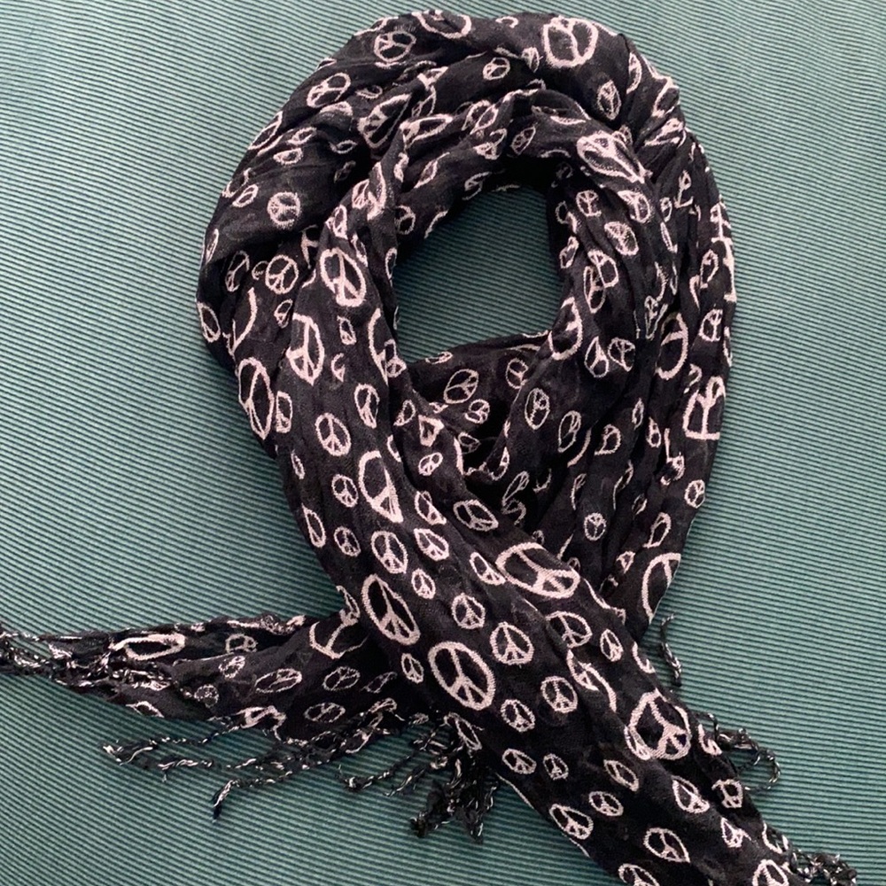 Peace sign scarf